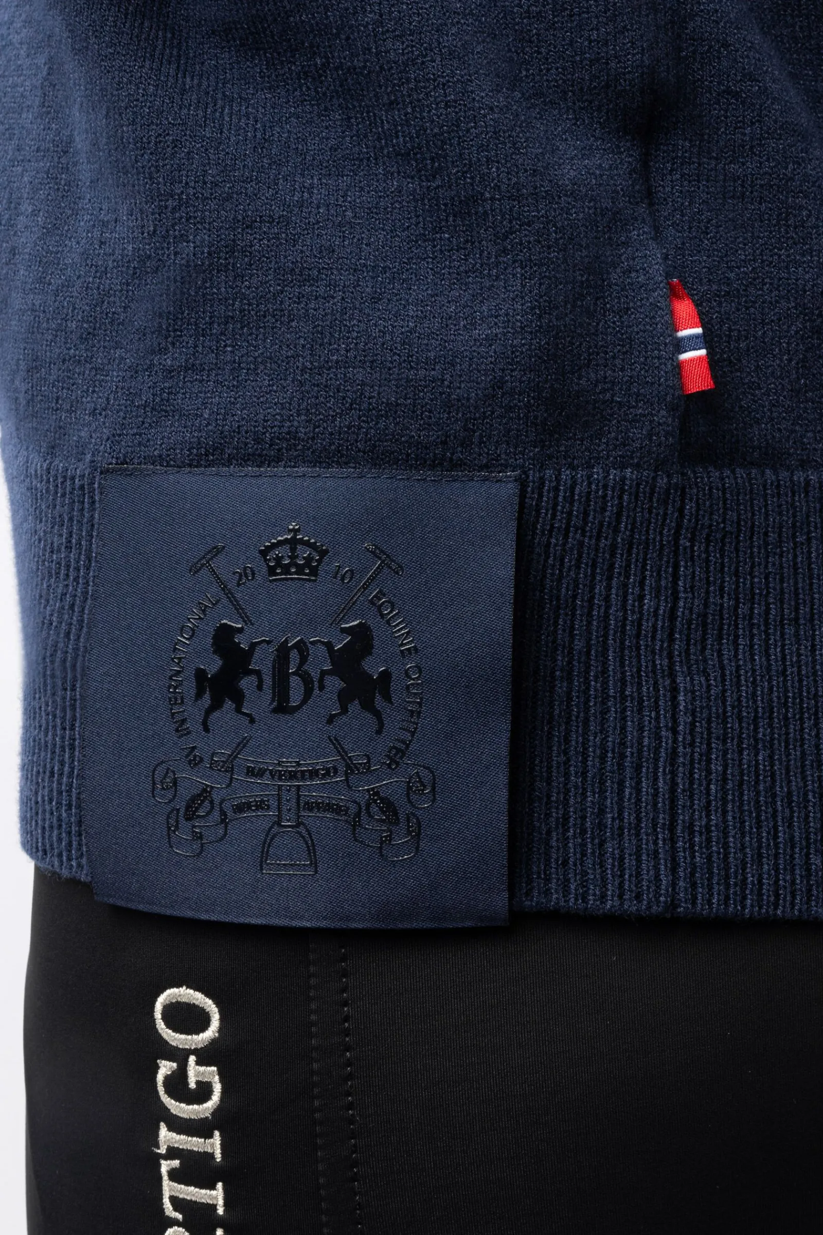 Outlet B Vertigo Faye Ullblandingsgenser Gensere & Fleece