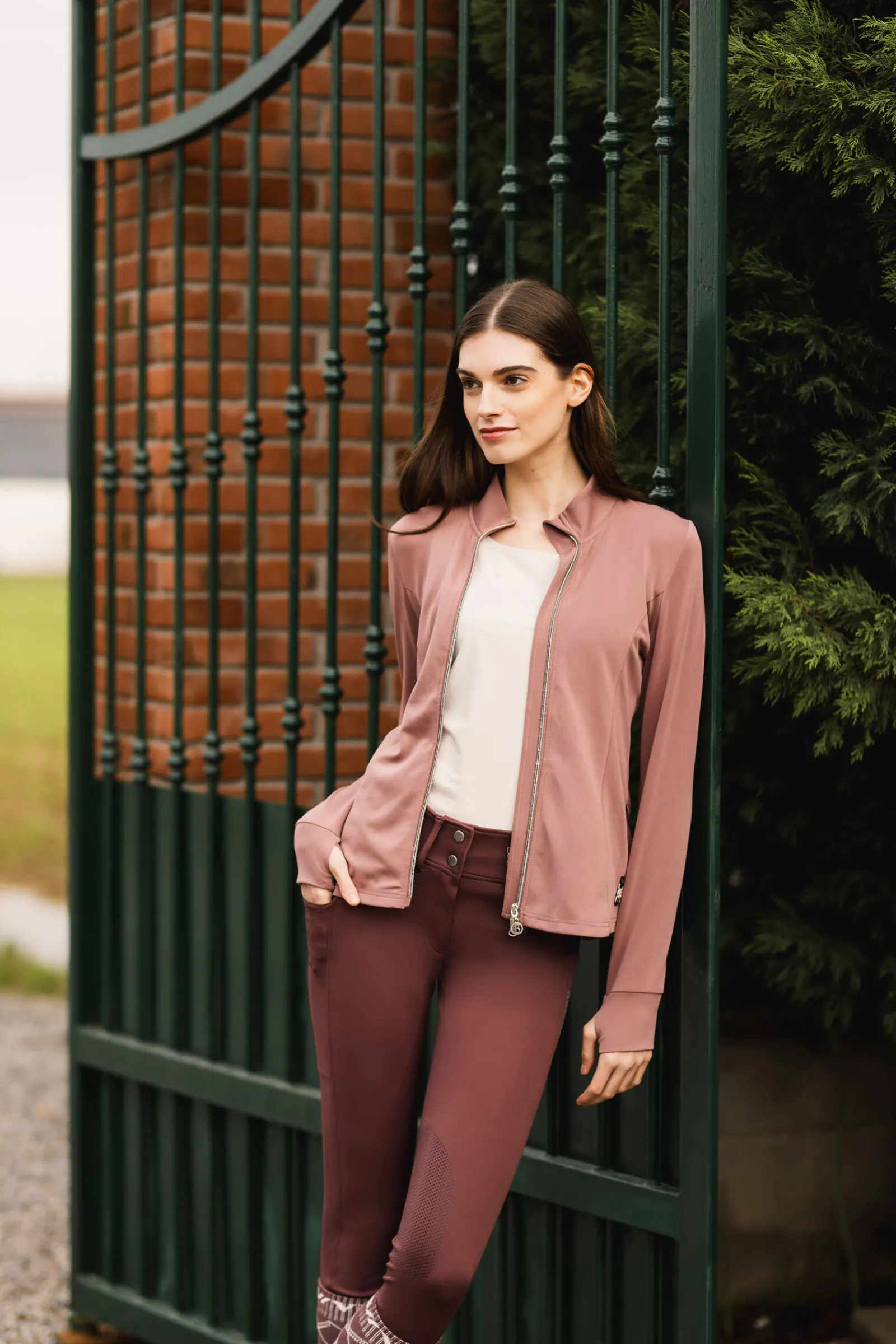 Outlet B Vertigo Sarah trrenings-/ridejakke med folder til dame Jakker Og Frakker