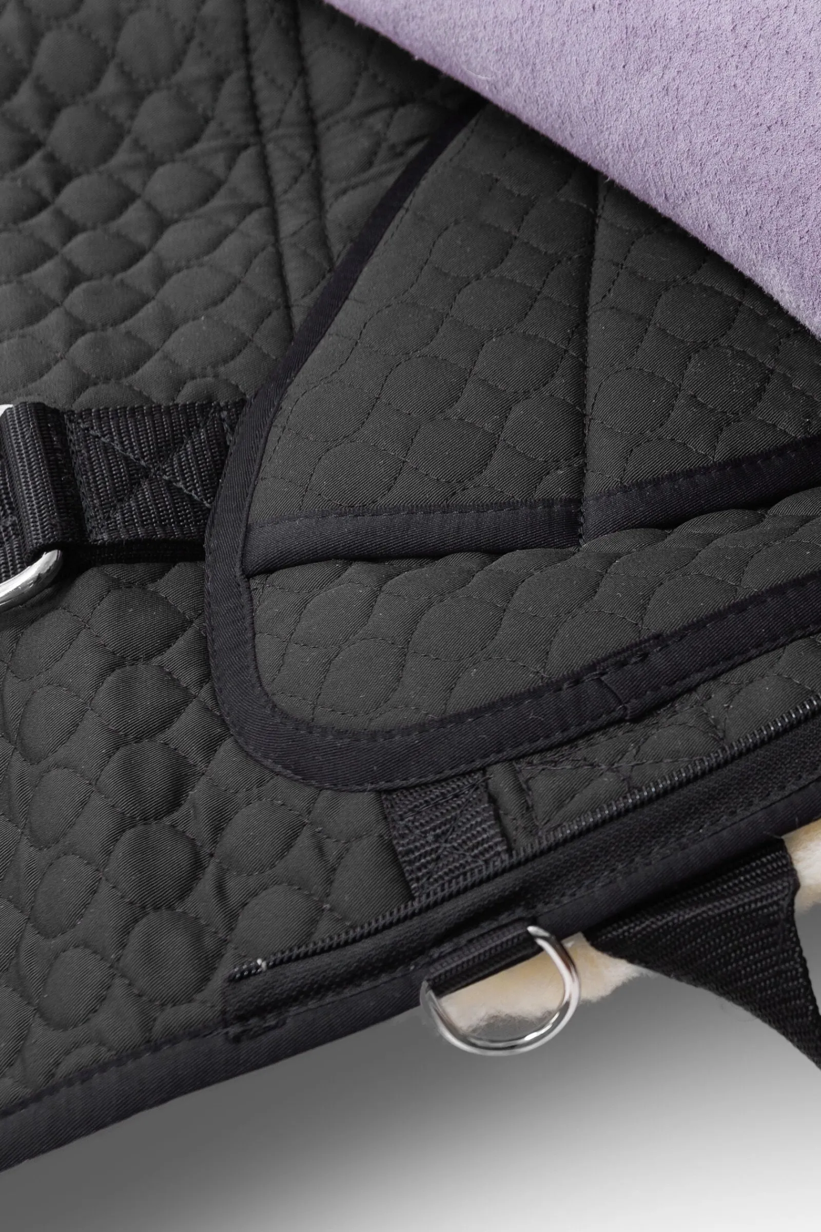 Outlet Premium Plus, barbak ridepad i lammeskinn Saler