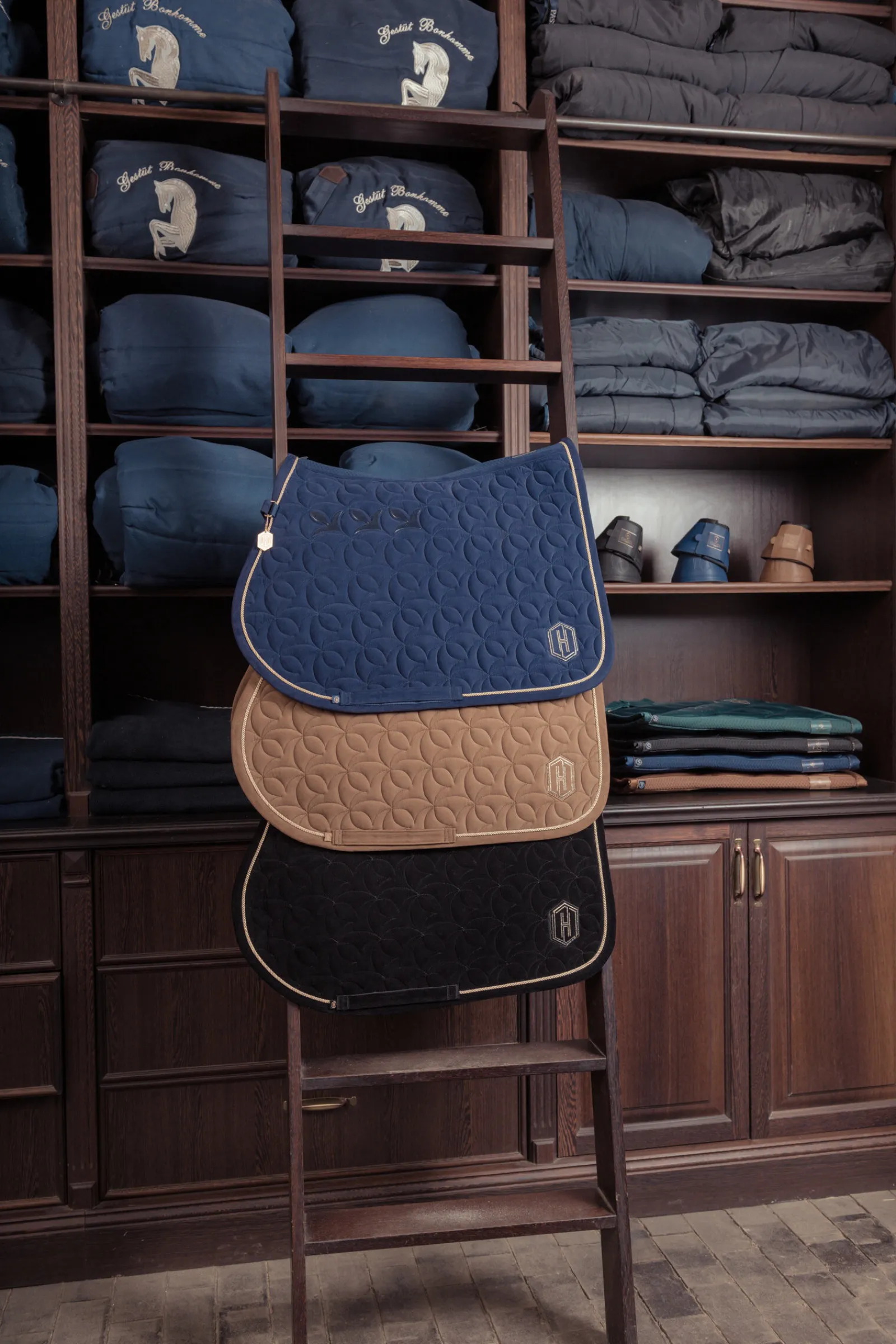 Online Heritage AW24 Velour Emblem Allroundsjabrak Ponni Sjabrak|Allround- Og Sprangsjabraker