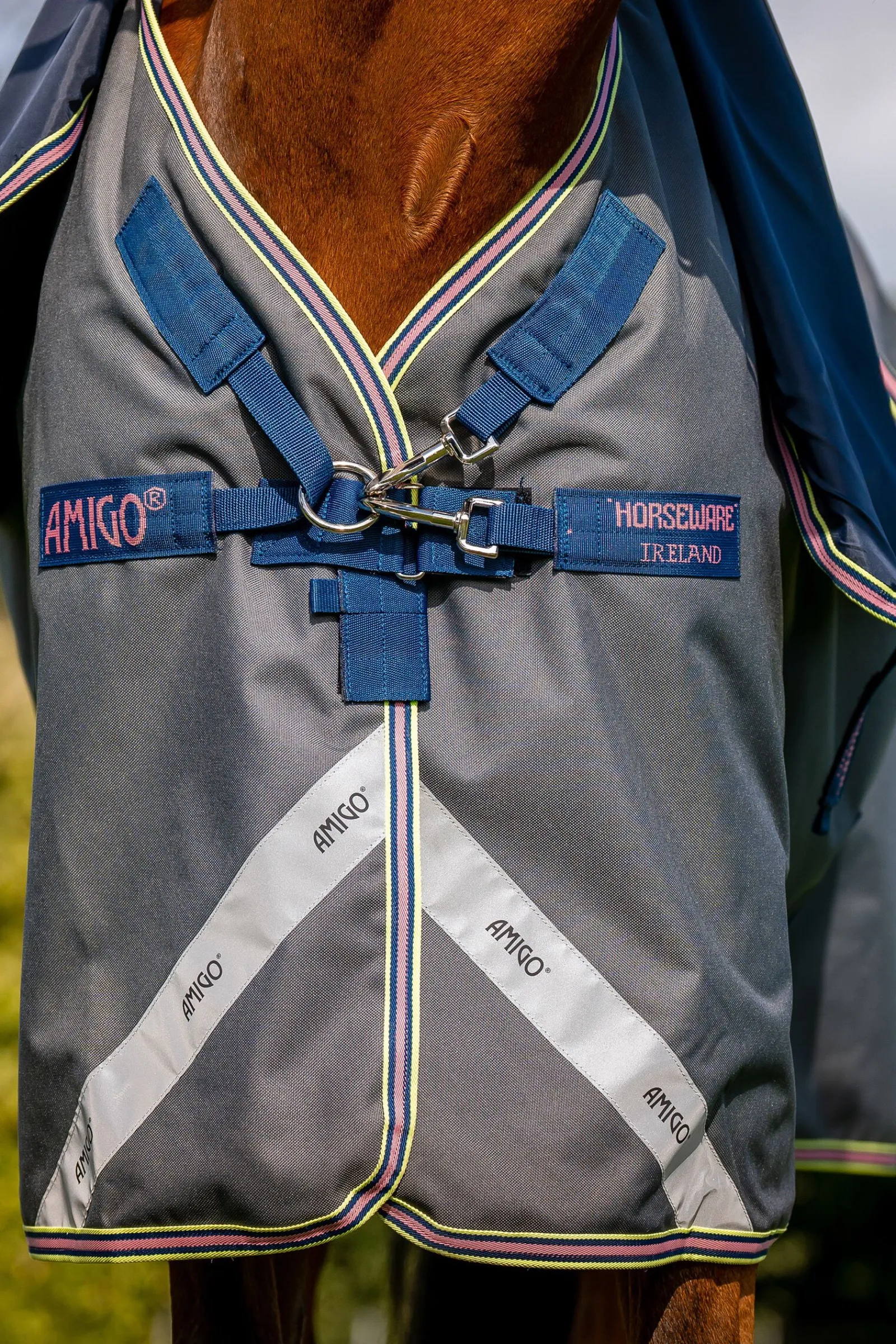 Best Amigo Bravo 12 Plus utedekken med avtakbar hals, 0g Regndekken