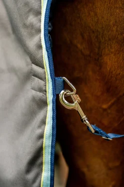 Best Amigo Bravo 12 Plus utedekken med avtakbar hals, 400g Overgangsdekken & Vinterdekken