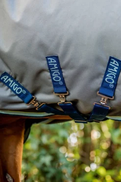 Best Amigo Bravo 12 Plus utedekken med avtakbar hals, 400g Overgangsdekken & Vinterdekken