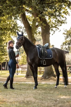 Online Geneva dressursjabrak med fuskepels Dressursjabraker