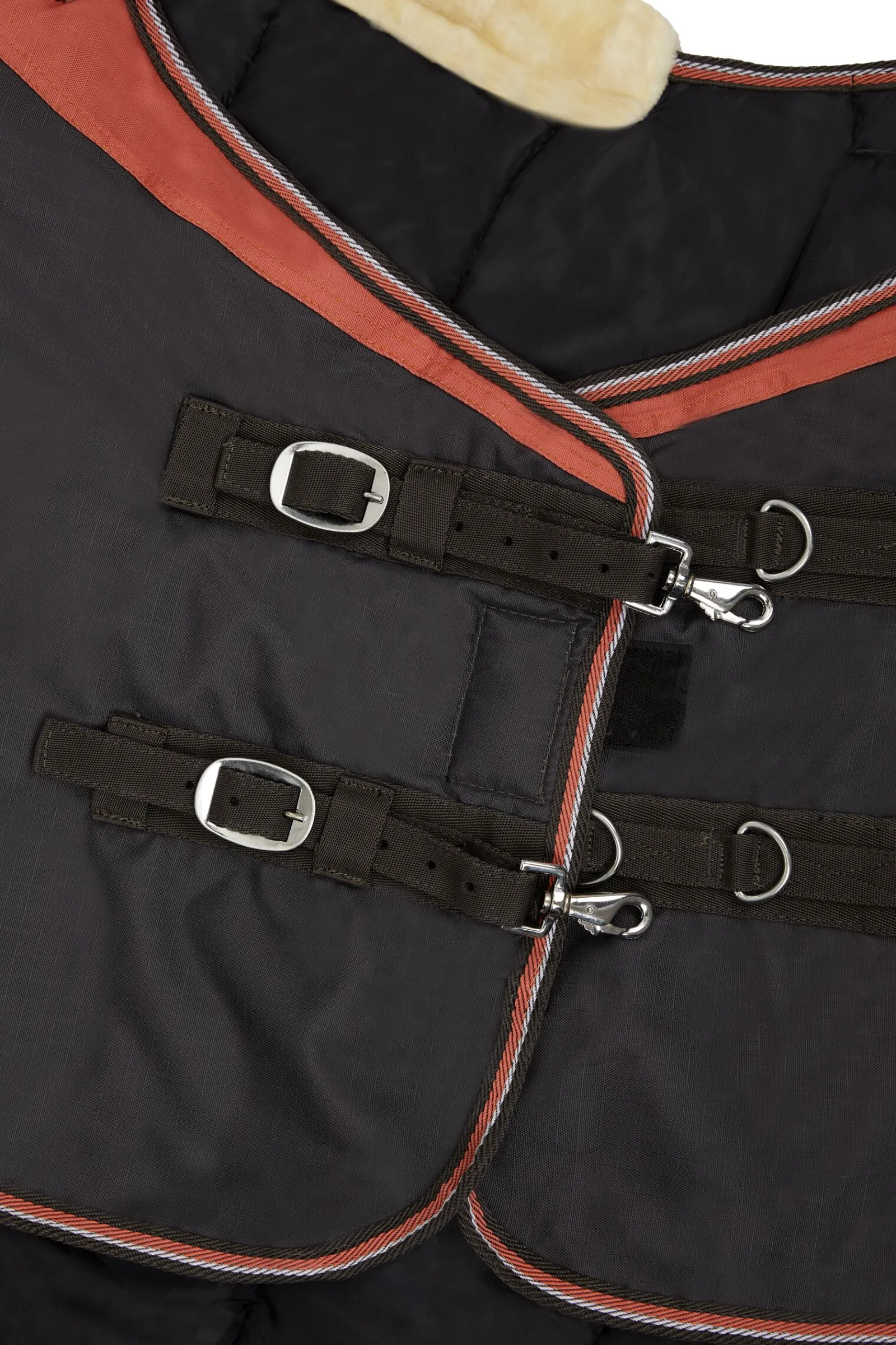 Hot Lucerne utedekken, 150 gram Regndekken