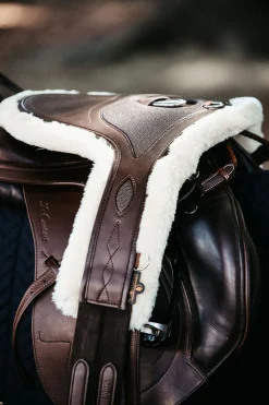 Discount Horsewear Stud Special gjord med saueskinn Gjorder