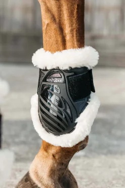 Horsewear Vegan bakbeinsbelegg til unghest med saueskinn Bakbeinsbelegg Og Stryksokker|Belegg Til Hest