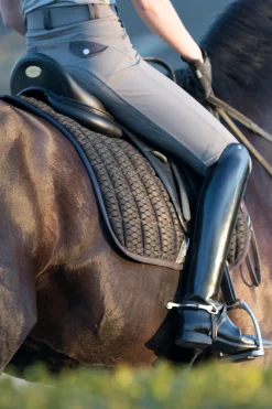 New Carbon Mesh Air Square dressursjabrak Dressursjabraker