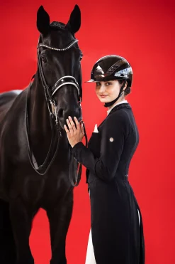 Hot Abus AirLuxe Chrome ridehjelm med lengre brem Ridehjelmer