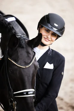 Sale Abus AirLuxe Supreme ridehjelm Ridehjelmer